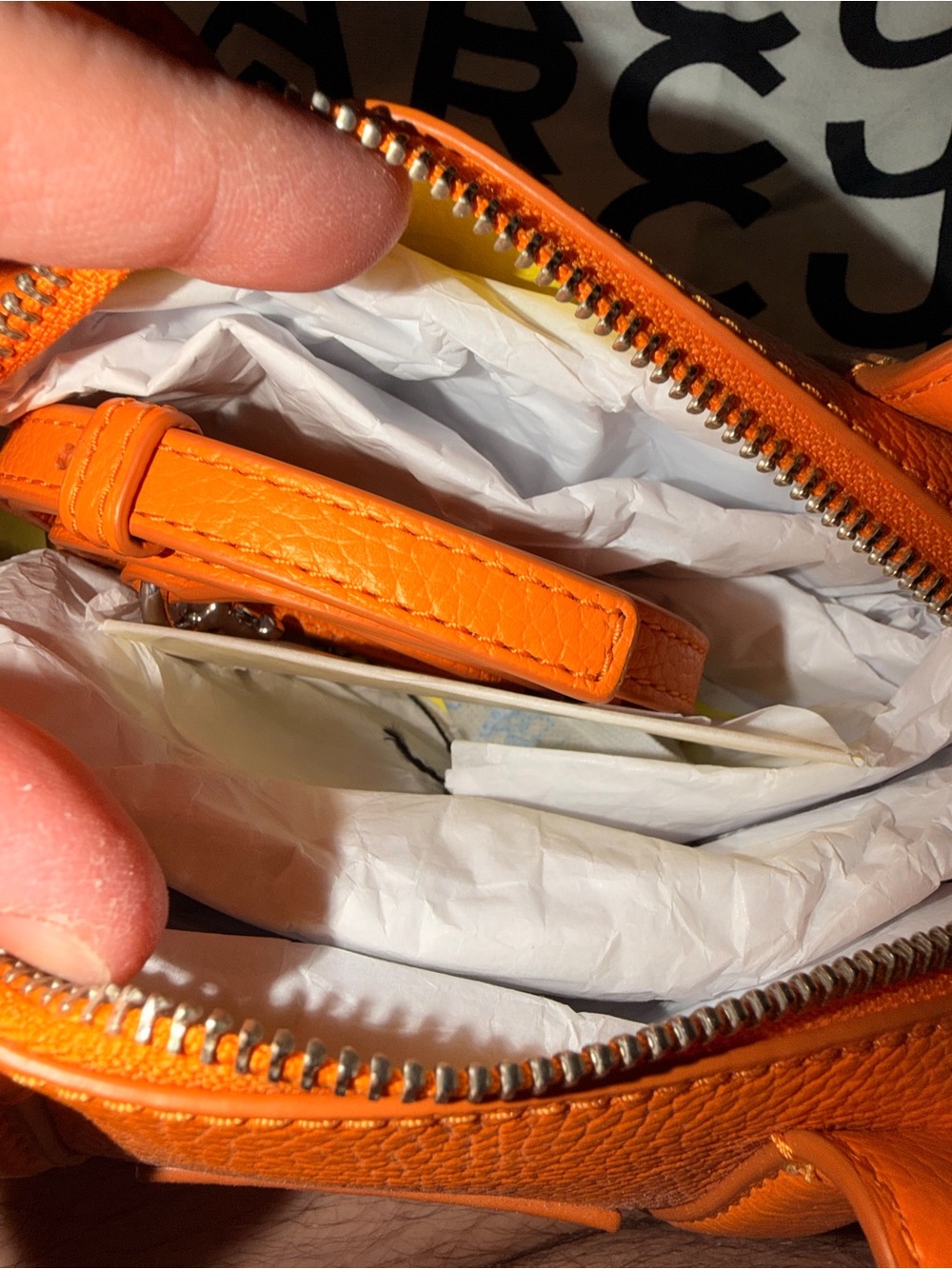 Marc Jacobs The Duffle Small Leather Crossbody Bag in Bright Orange - Picture 10 of 11